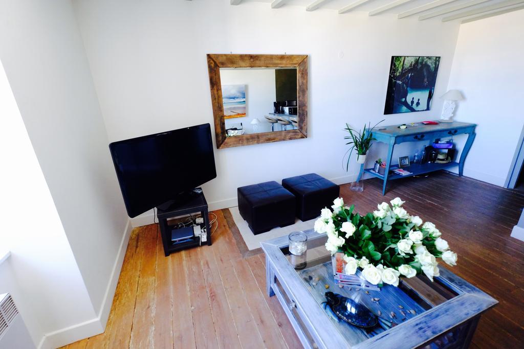 Superbe T3 Duplex Parking Prive Gratuit Sur Place Bordeaux Exterior foto